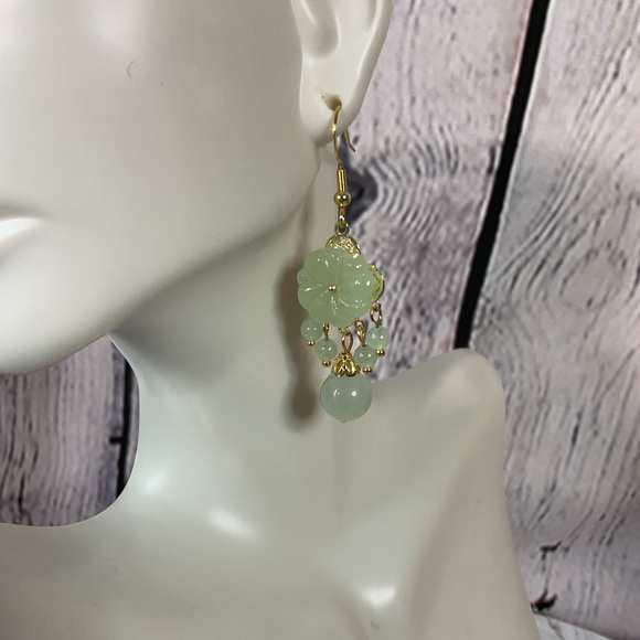 🐘 925 Sterling Silver Natural Jade Earrings - Picture 6 of 10